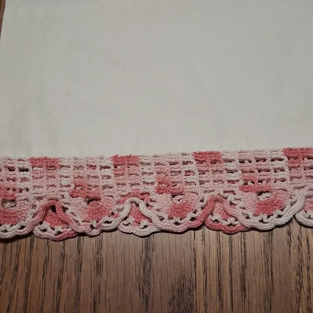 Tatted‎ lace trim pillow case 19.5